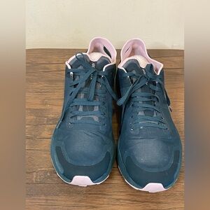 Arc’teryx Norvan GTS women’s Blue/Purple/Pink 9.5 Vibram Sole